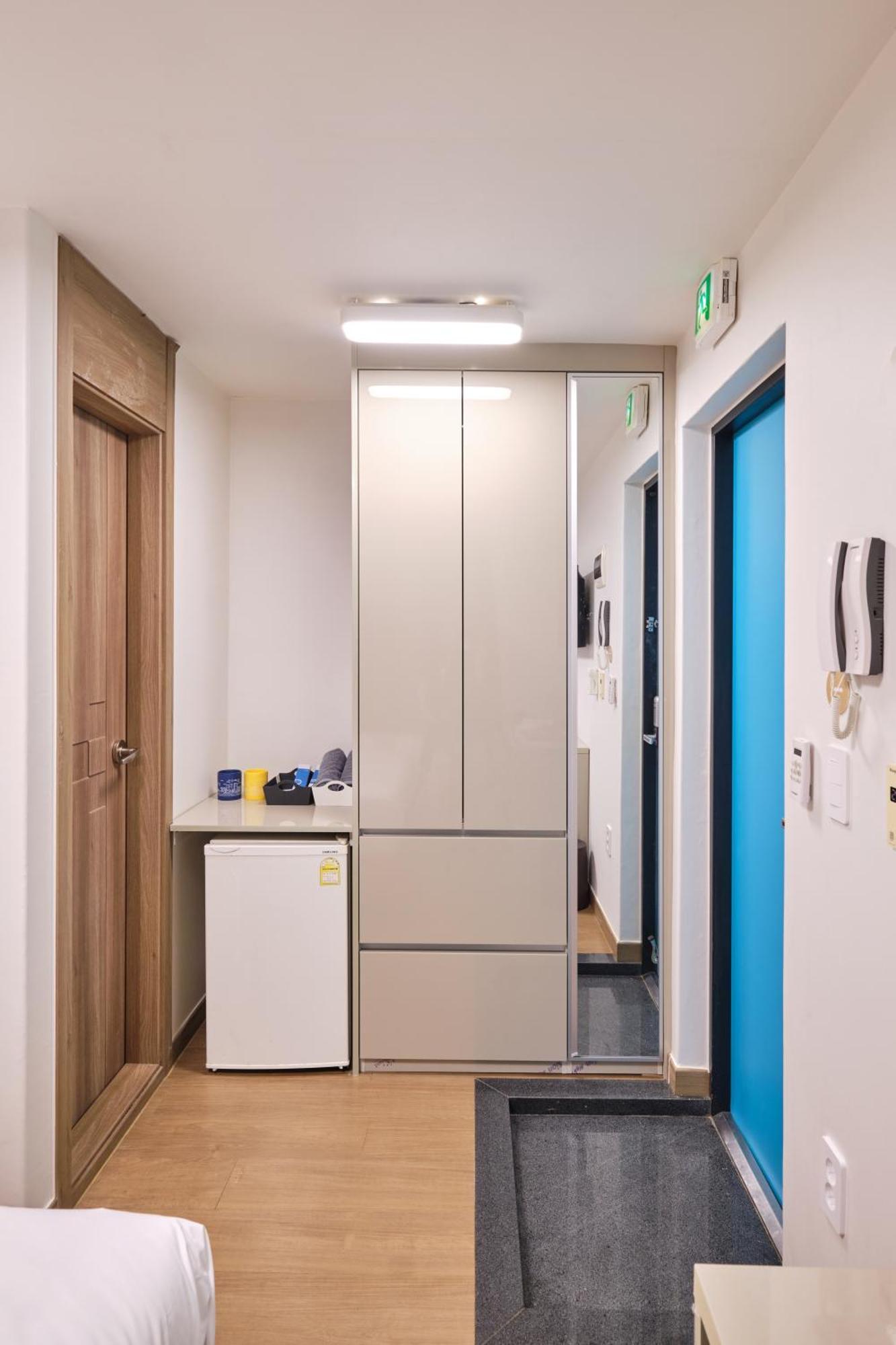 Chason M Hostel โซล ภายนอก รูปภาพ